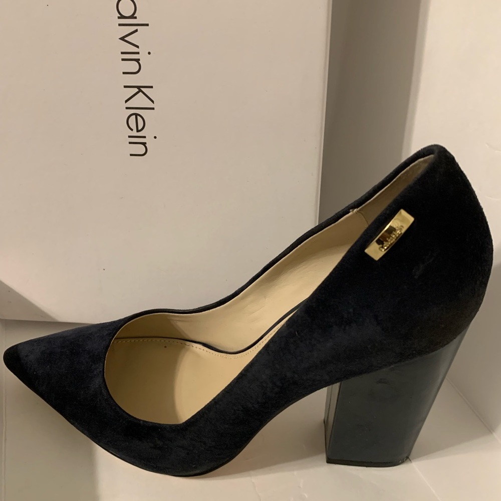 Women Calvin Klein Navy Blue suede Pump shoes